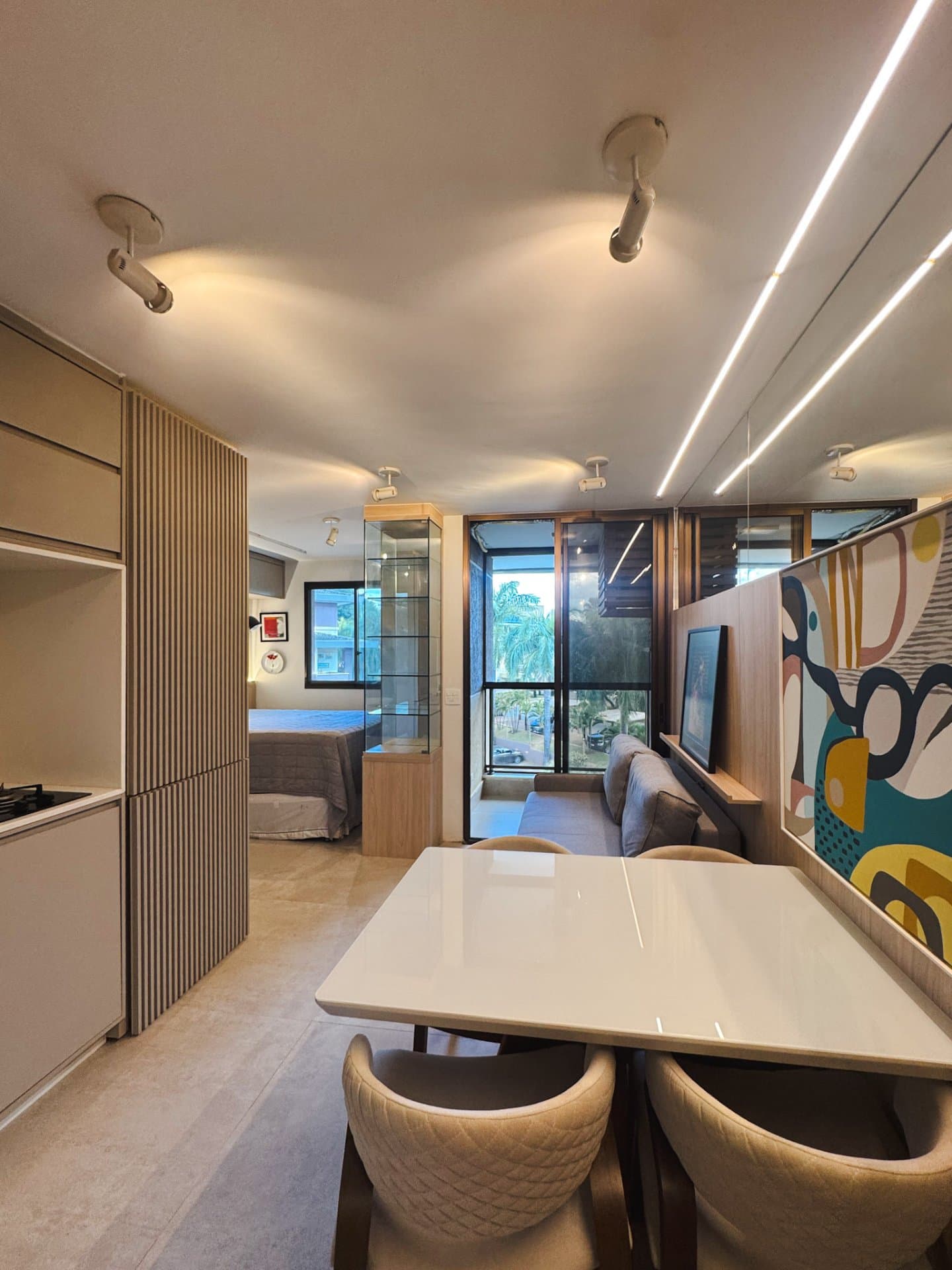 Apartamento reformado no Life Resort