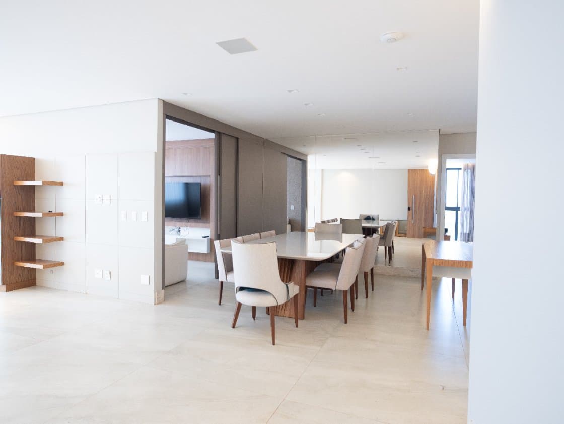 Excelente Apartamento de Alto Padrão 3 suítes no Noroeste